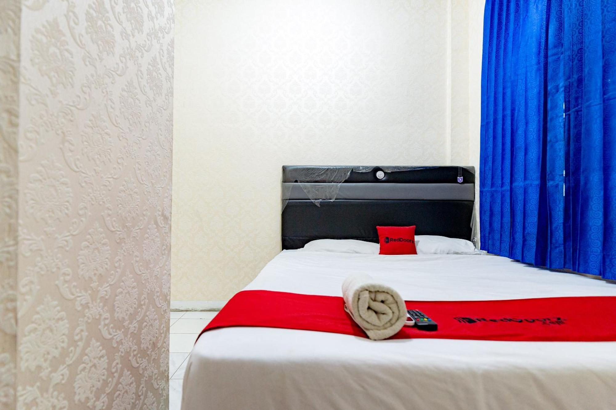 Reddoorz Near Rsud Dr Pringadi Medan 3 Hotel Kültér fotó